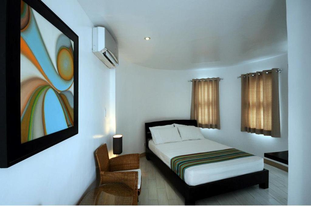 Bluewaves Westcliff Villa Balabag  Номер фото